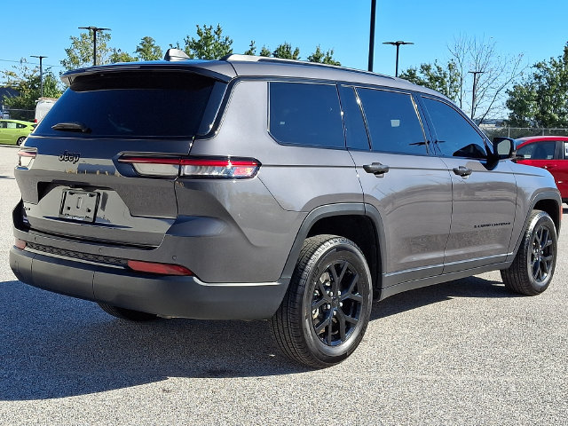 Used 2025 Jeep Grand Cherokee L Altitude AWD/4WD image 9