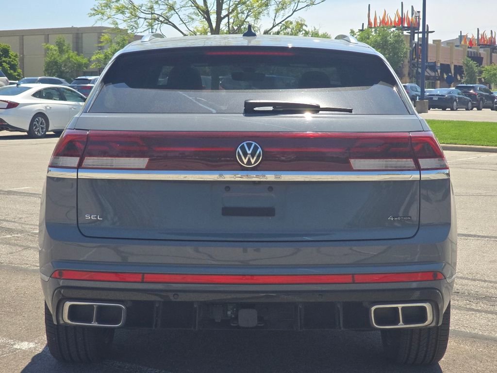Used 2025 Volkswagen Atlas Cross Sport SEL Premium R-Line AWD/4WD image 17