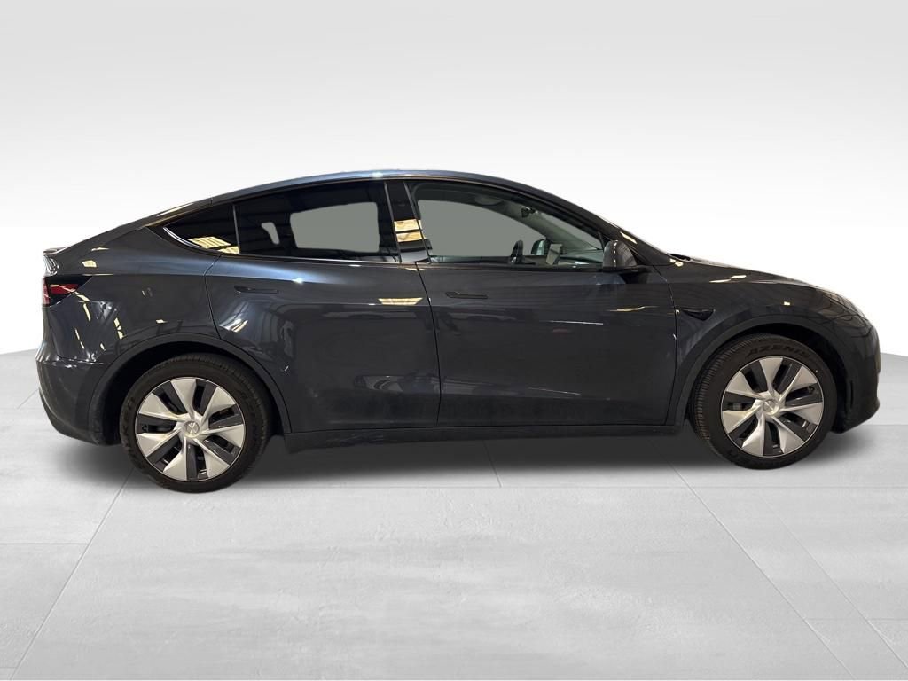Used 2024 Tesla Model Y Long Range image 6