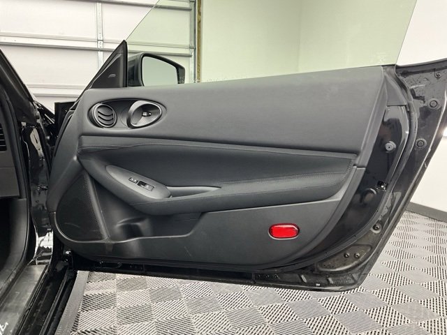 Used 2024 Nissan Z Sport w/ Floor Mat Package image 10