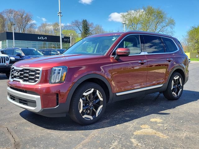 Used 2024 Kia Telluride S w/ S Sunroof Package image 5