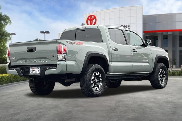 Used 2022 Toyota Tacoma TRD Off-Road w/ TRD Premium Off Road Package AWD/4WD image 4