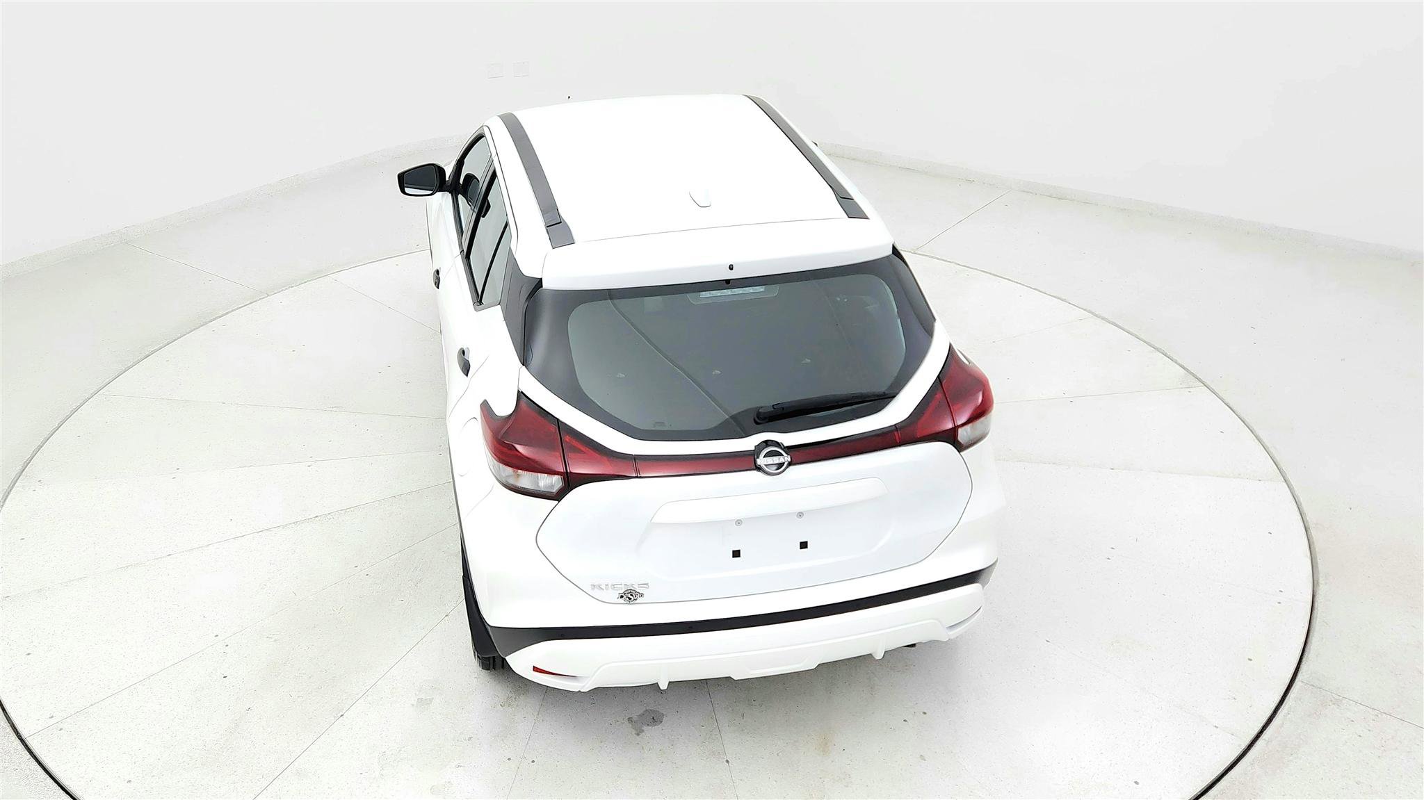Used 2025 Nissan Kicks Play S FWD image 16