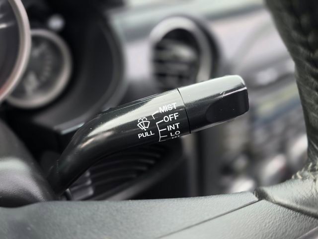 Used 2015 MAZDA MX-5 Miata Sport image 21