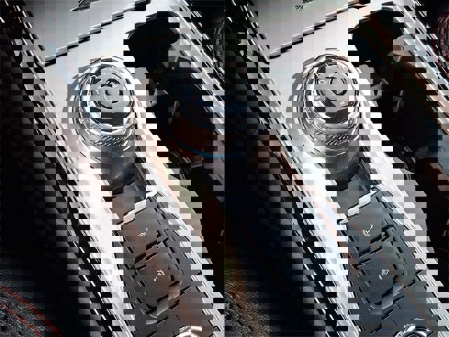 Used 2023 Ford Explorer ST-Line w/ Class IV Trailer Tow Package image 15