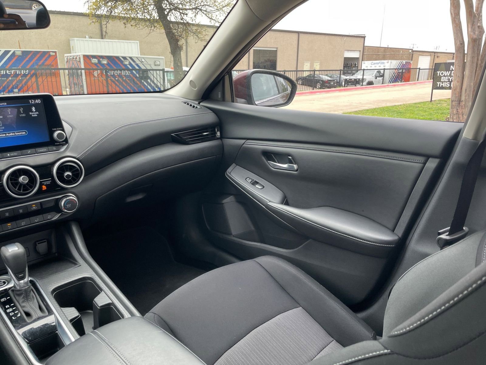 Used 2025 Nissan Sentra SV image 38