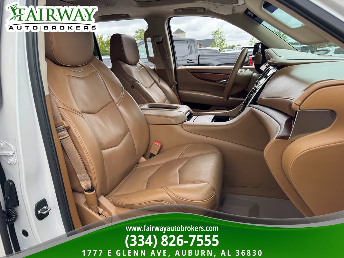 Used 2016 Cadillac Escalade Platinum AWD/4WD image 12