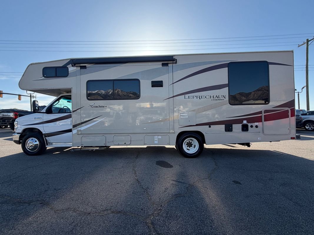Used 2017 Ford E-450 and Econoline 450 Super Duty w/ Motorhome Prep Package RWD image 5