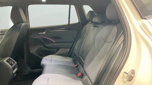 New 2026 Volkswagen Tiguan SE R-Line AWD/4WD image 17