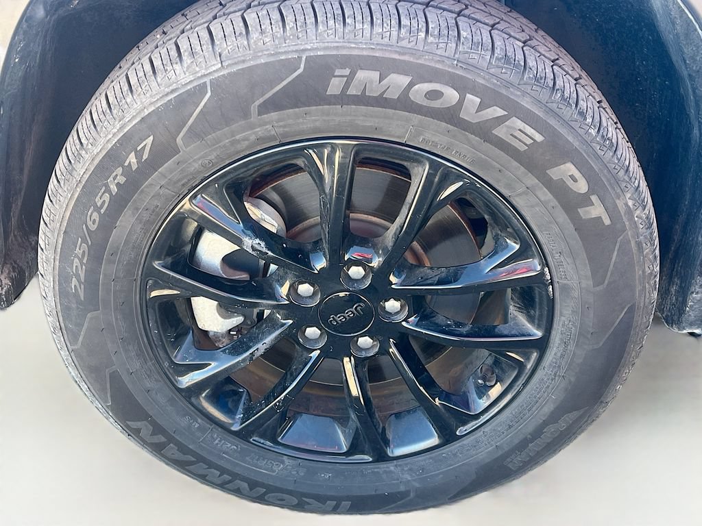 Used 2023 Jeep Cherokee Altitude Lux AWD/4WD image 29