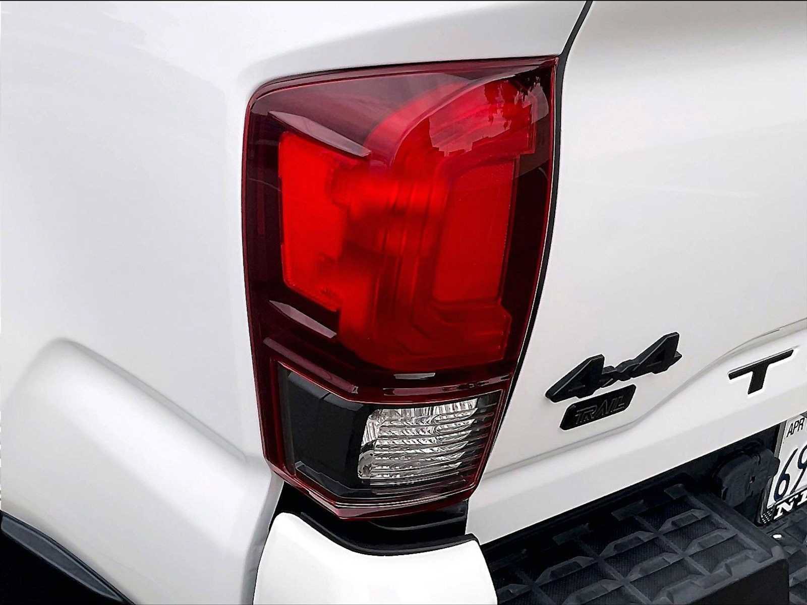 Used 2022 Toyota Tacoma SR5 w/ Trail Edition AWD/4WD image 31