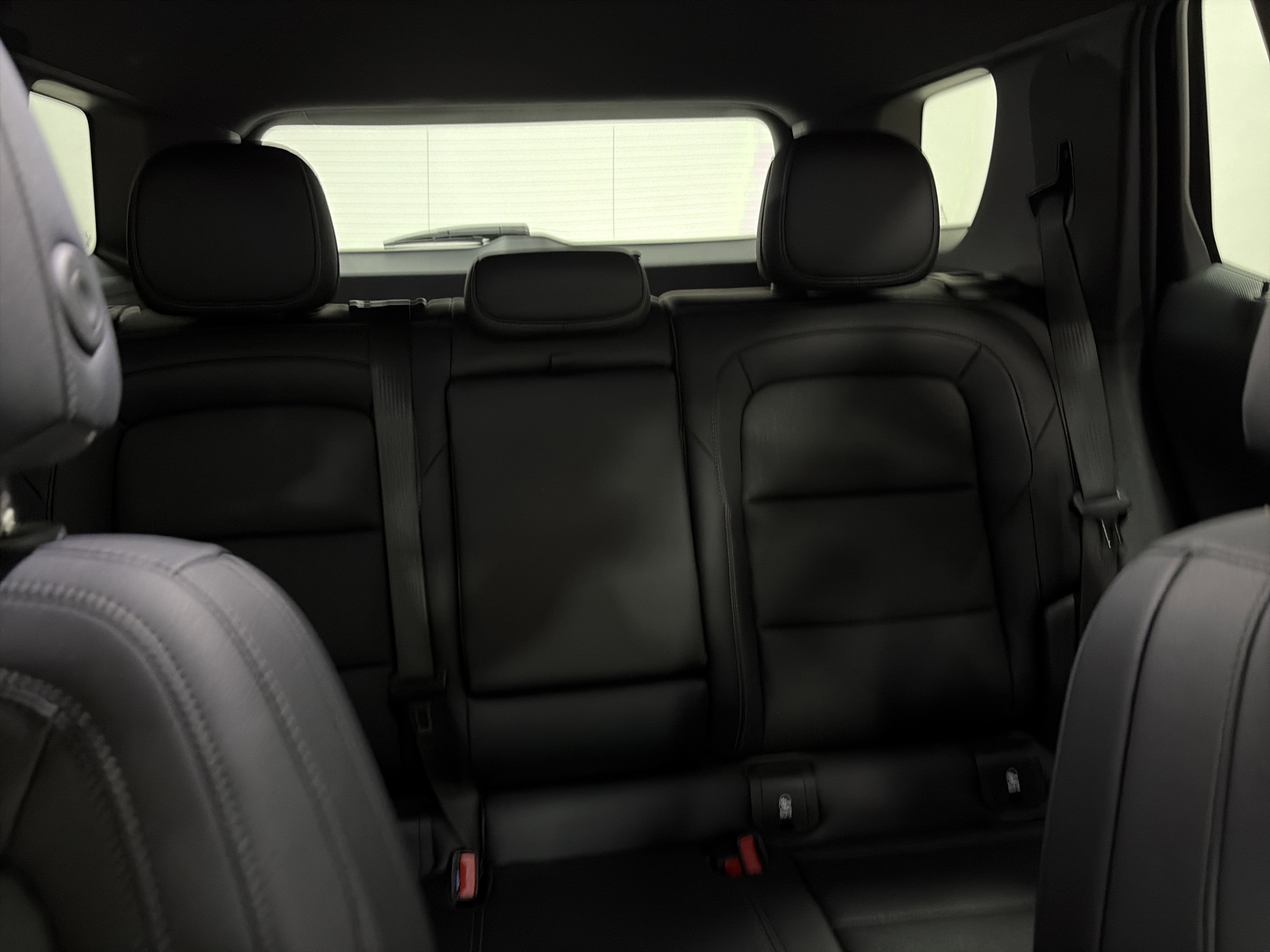 Used 2025 Chevrolet Equinox LT w/ Convenience Package II image 35