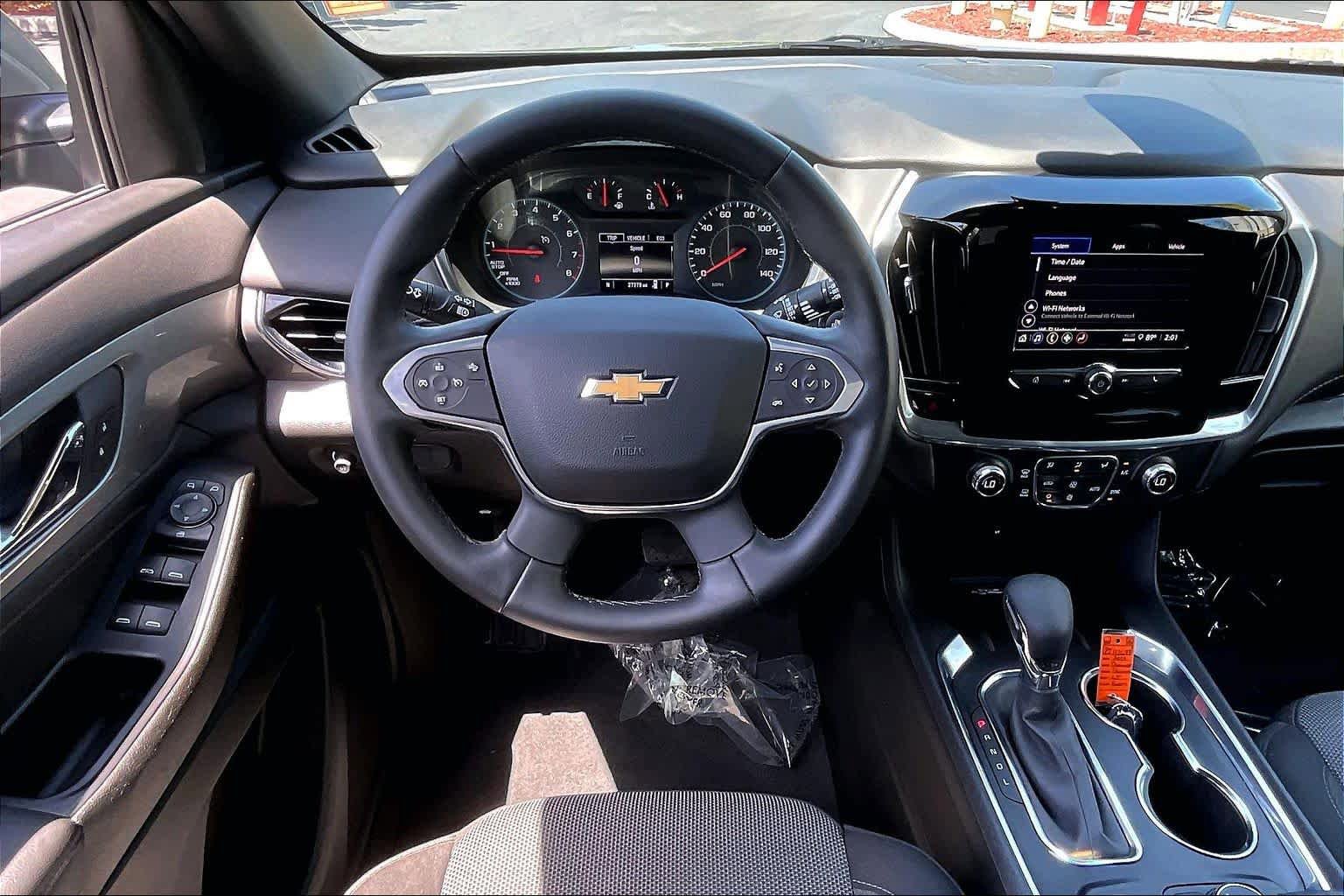 Certified 2023 Chevrolet Traverse LT FWD image 6