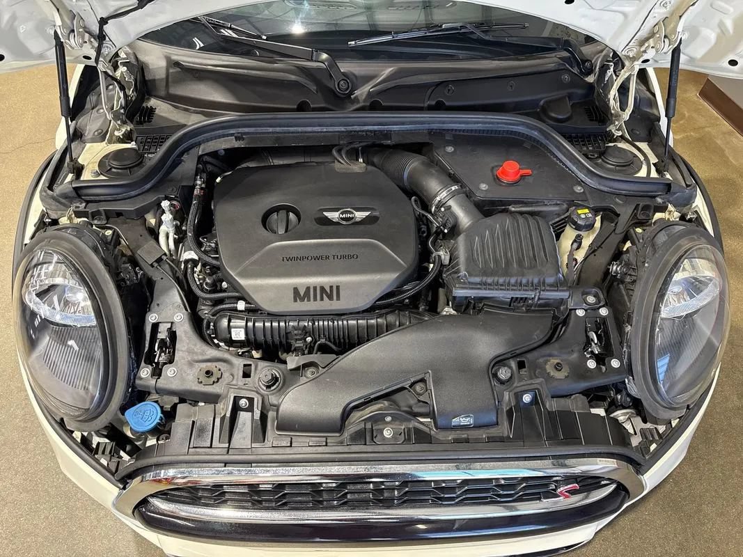 Used 2019 MINI Cooper S w/ Signature Upholstery Package FWD image 46