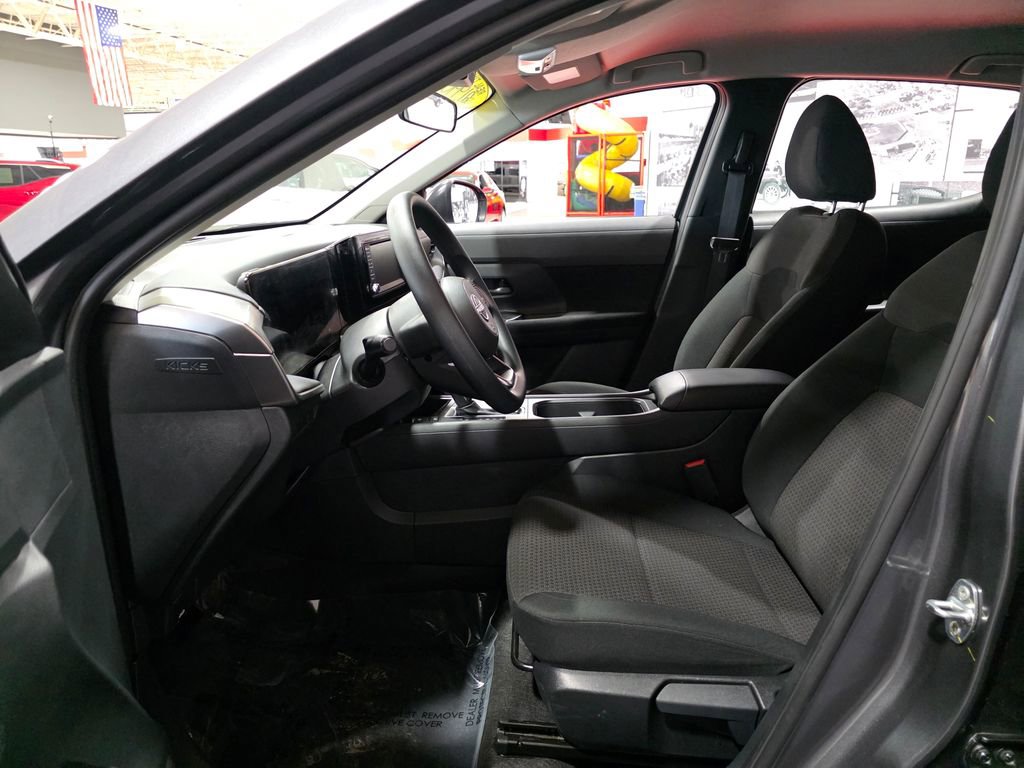 Used 2025 Nissan Kicks S AWD/4WD image 14