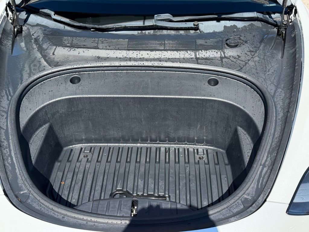 Used 2021 Tesla Model 3 Performance image 13