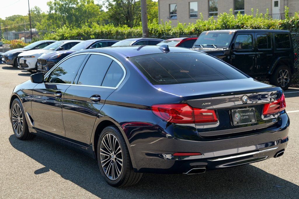Used 2018 BMW 540i xDrive image 5