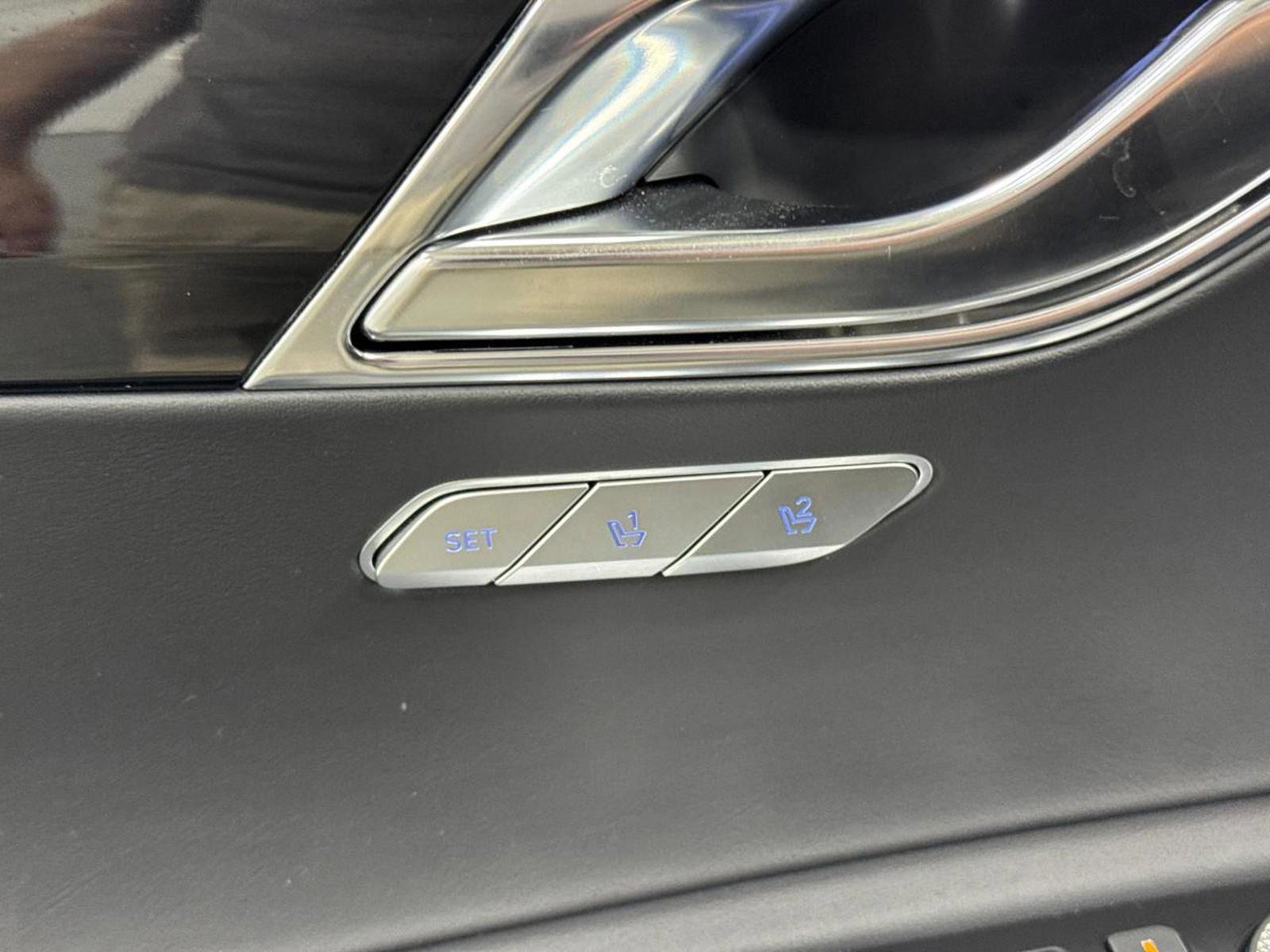 Used 2025 Genesis GV80 2.5T Standard image 20