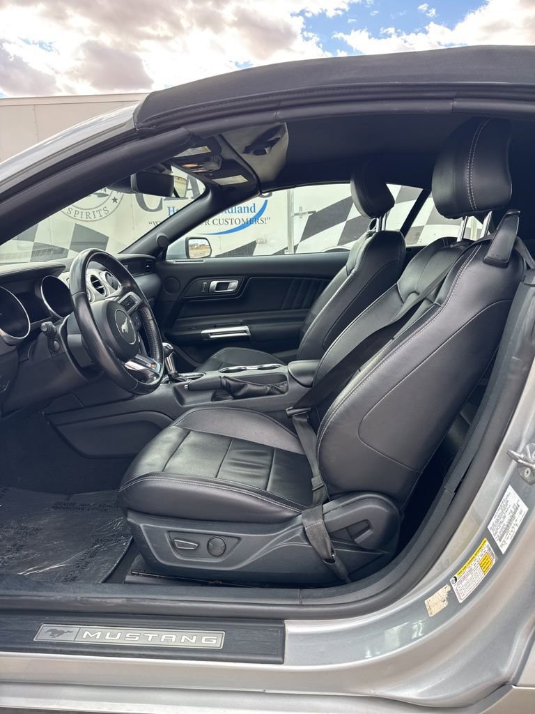 Used 2022 Ford Mustang Premium image 7