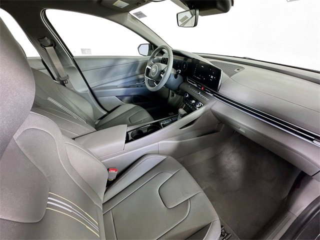 New 2025 Hyundai Elantra SEL image 28