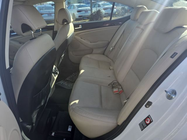 Used 2016 Kia Cadenza Premium w/ Luxury Package image 11