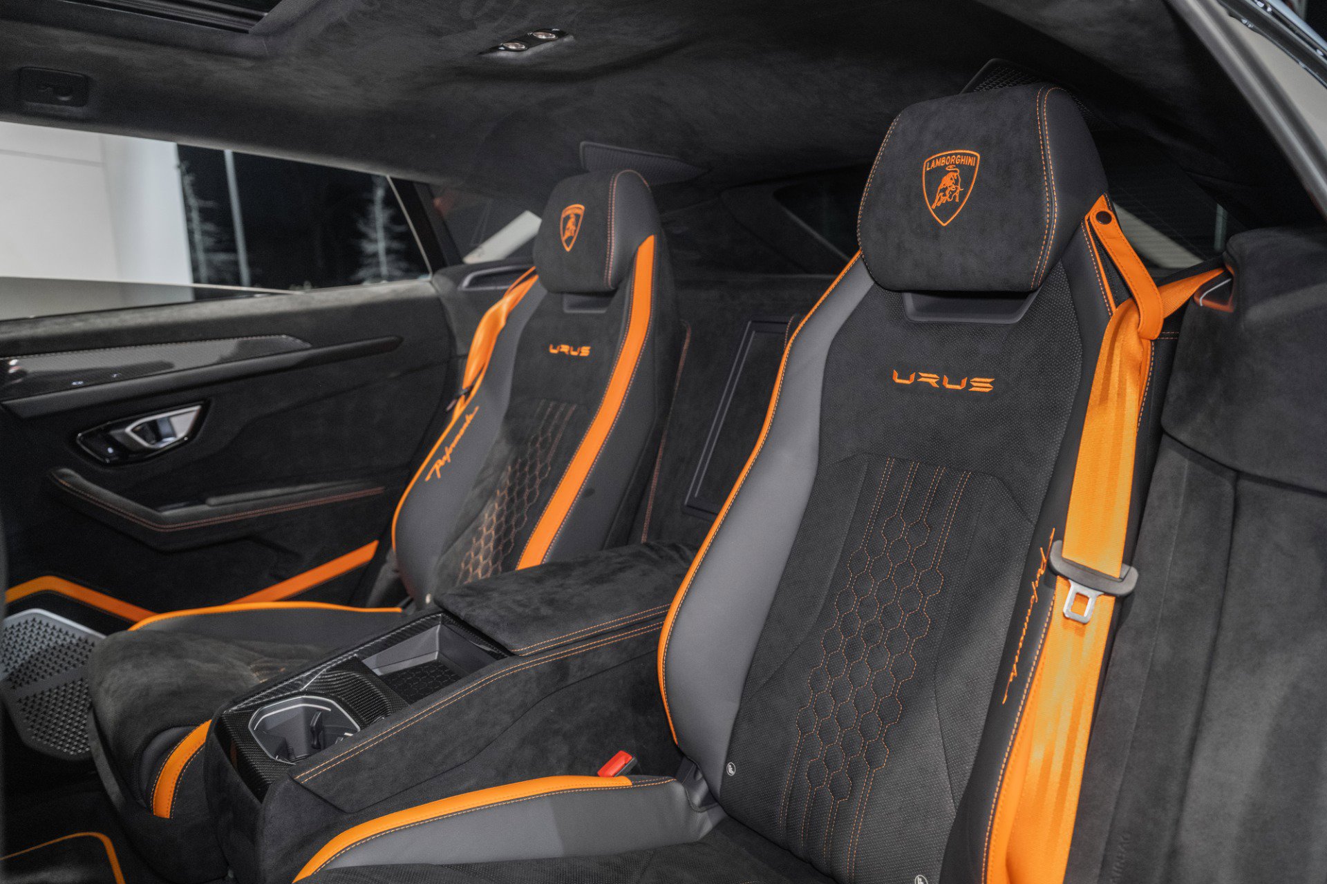 Used 2024 Lamborghini Urus Performante image 23