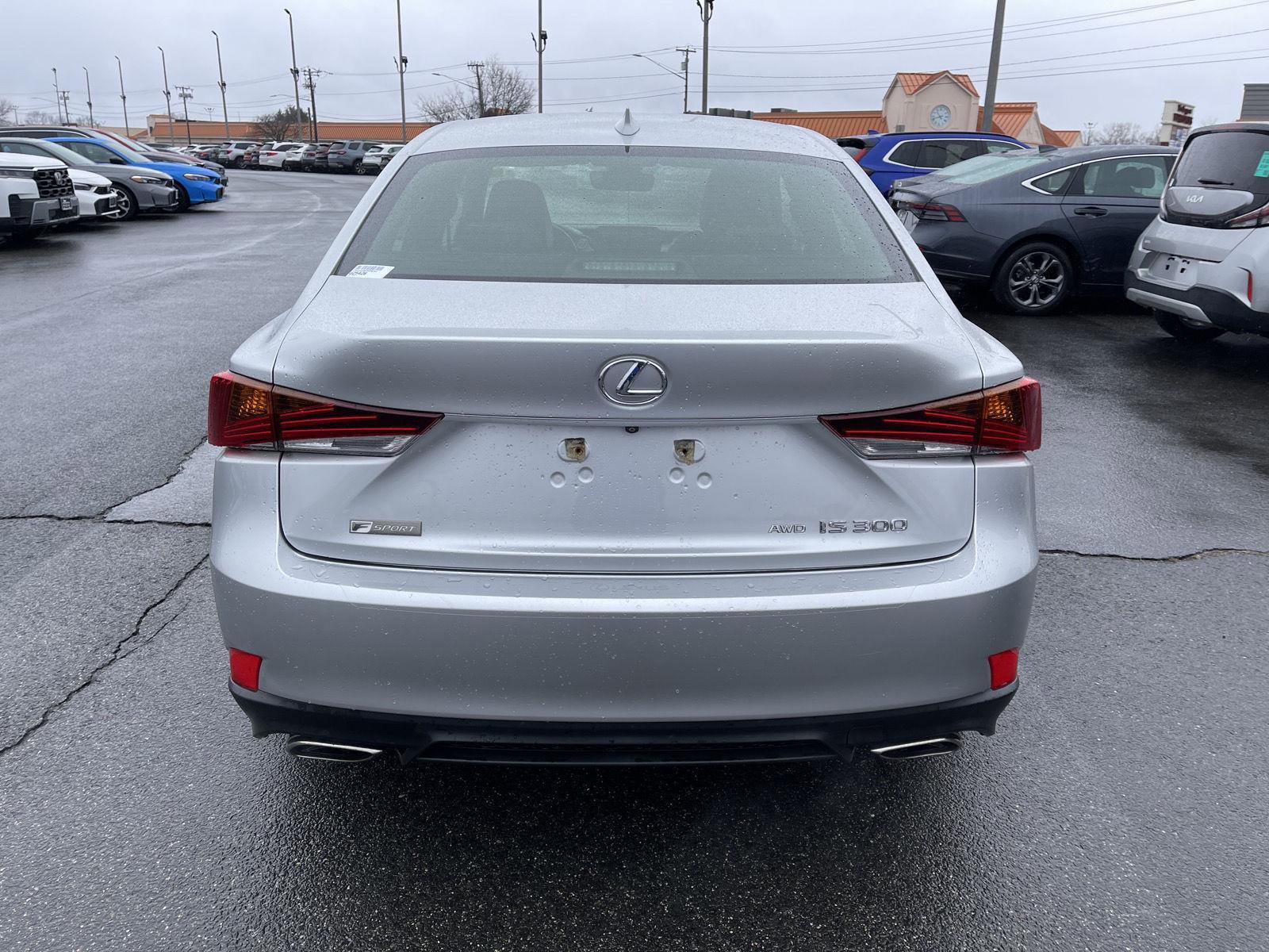 Used 2019 Lexus IS 300 F Sport w/ F Sport Package image 19