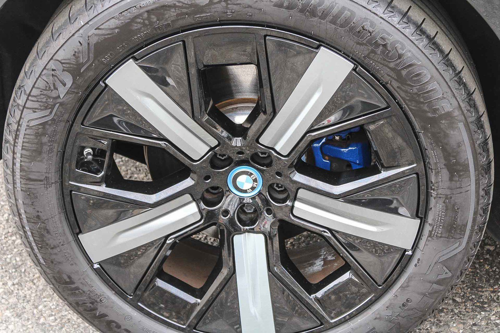 Certified 2023 BMW iX xDrive50 w/ Sport Package image 11