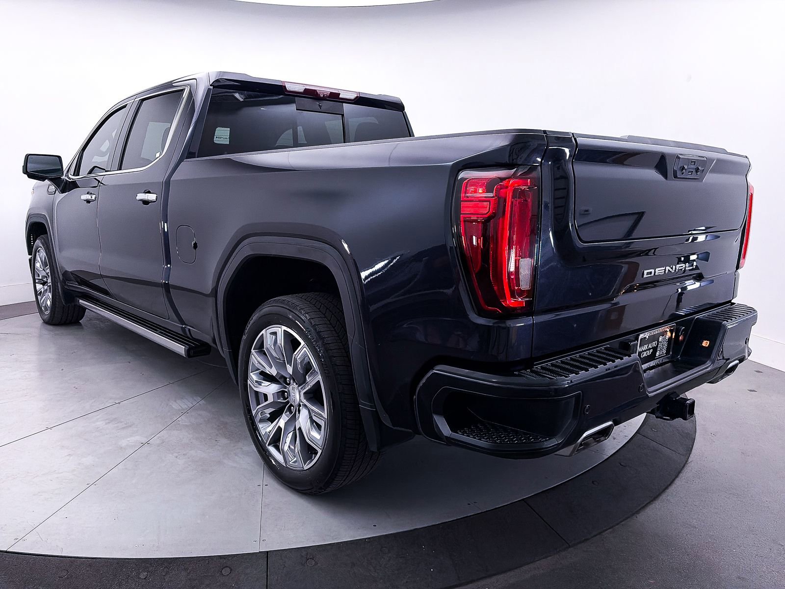 Used 2022 GMC Sierra 1500 Denali w/ Denali Reserve Package AWD/4WD image 16