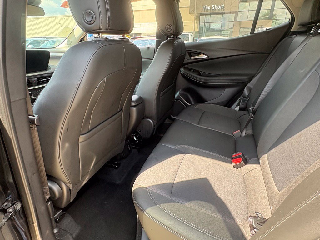 Used 2025 Buick Encore GX Preferred FWD image 19