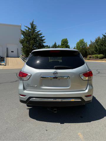 Used 2014 Nissan Pathfinder S image 7