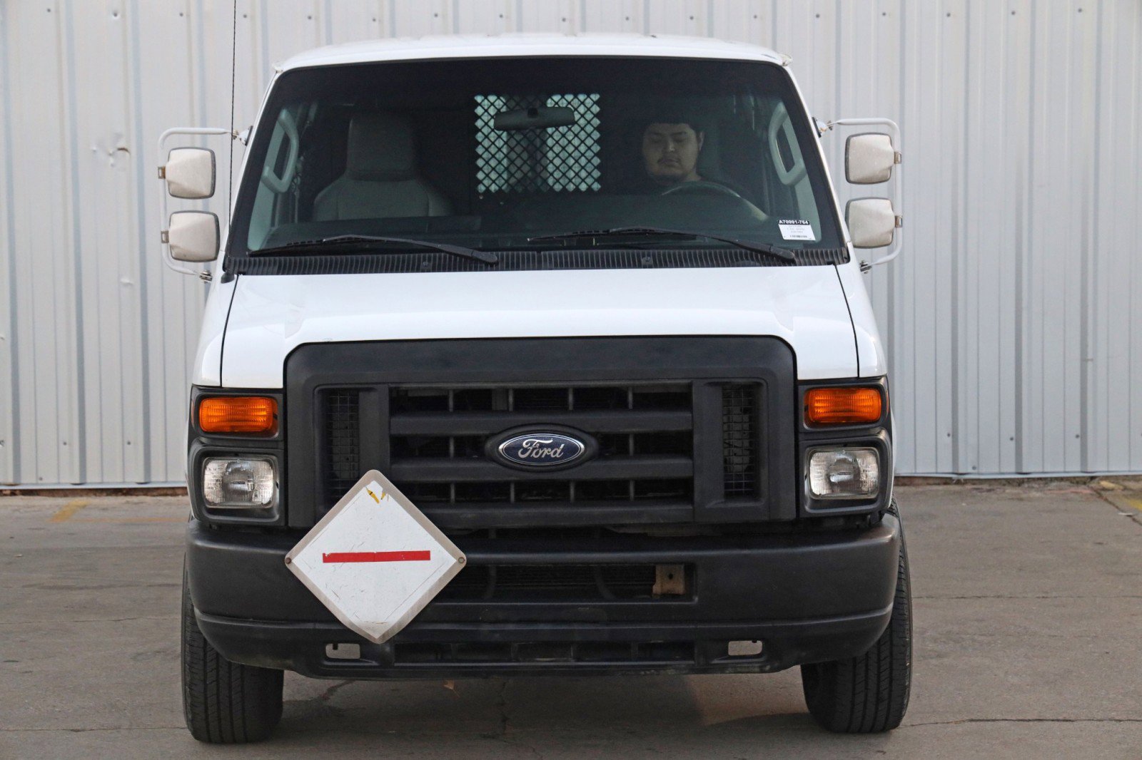 Used 2010 Ford E-350 and Econoline 350 Extended Super Duty image 22