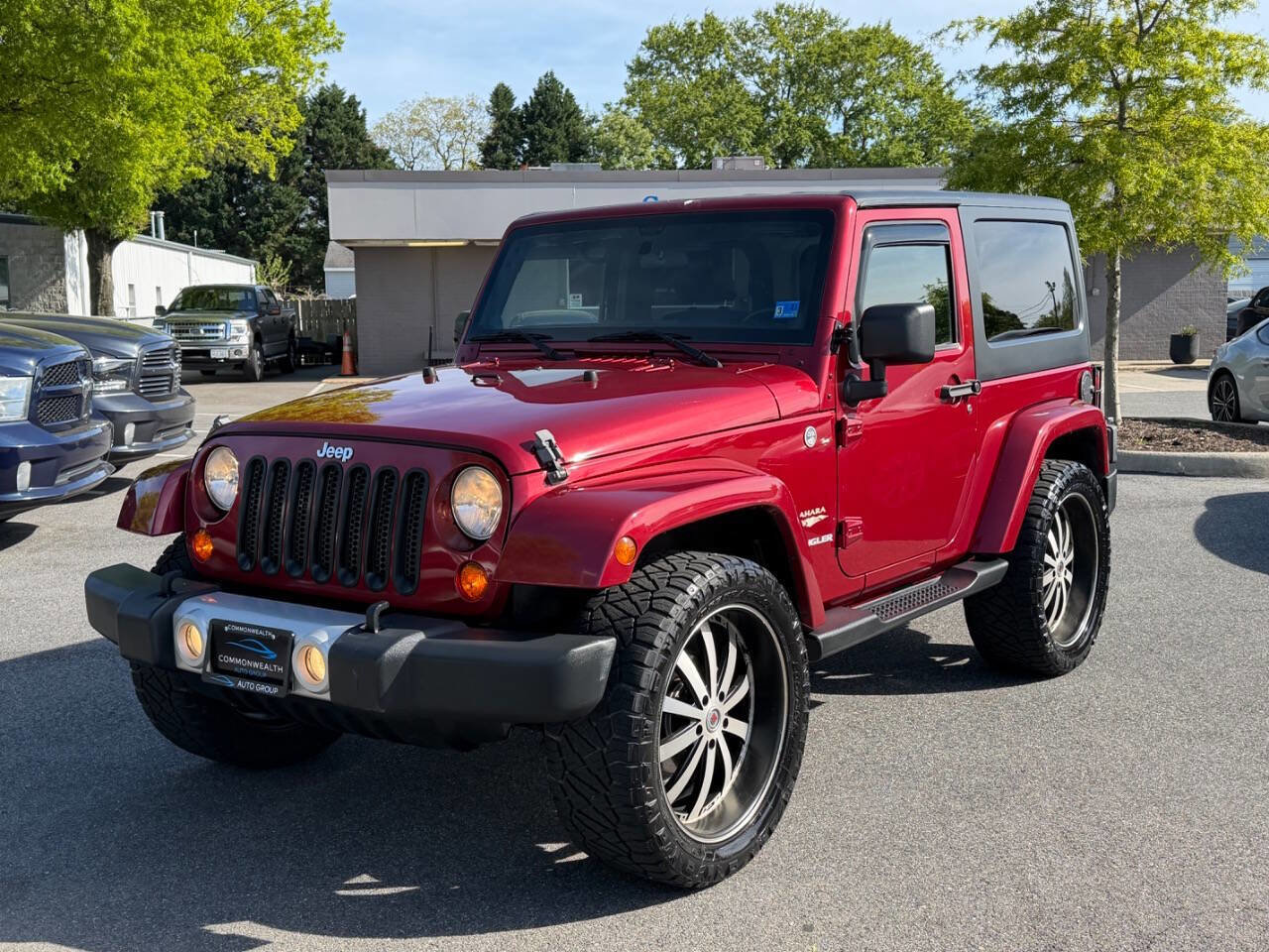 Used 2012 Jeep Wrangler Sahara w/ Dual Top Group AWD/4WD image 2
