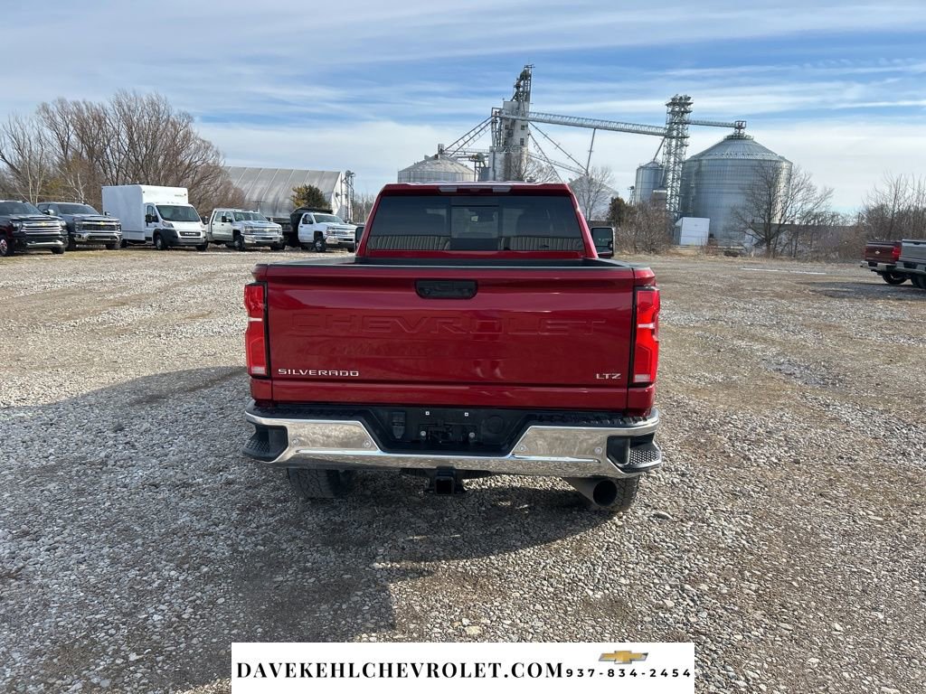 Used 2025 Chevrolet Silverado 2500 LTZ w/ LTZ Plus Package image 4