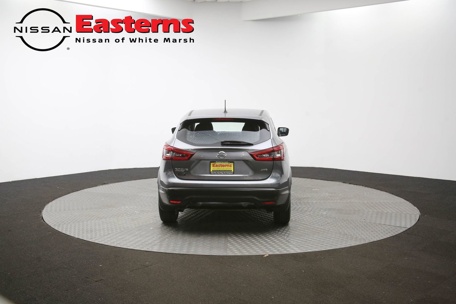 Used 2022 Nissan Rogue Sport S image 35