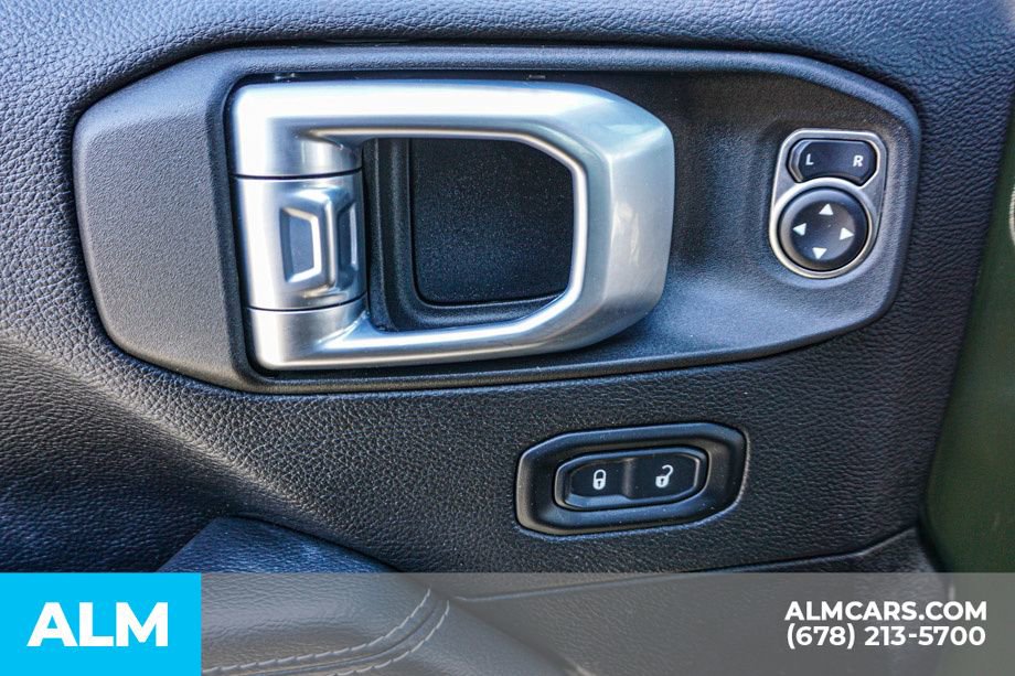 Used 2022 Jeep Wrangler Unlimited Sahara w/ Dual Top Group image 50