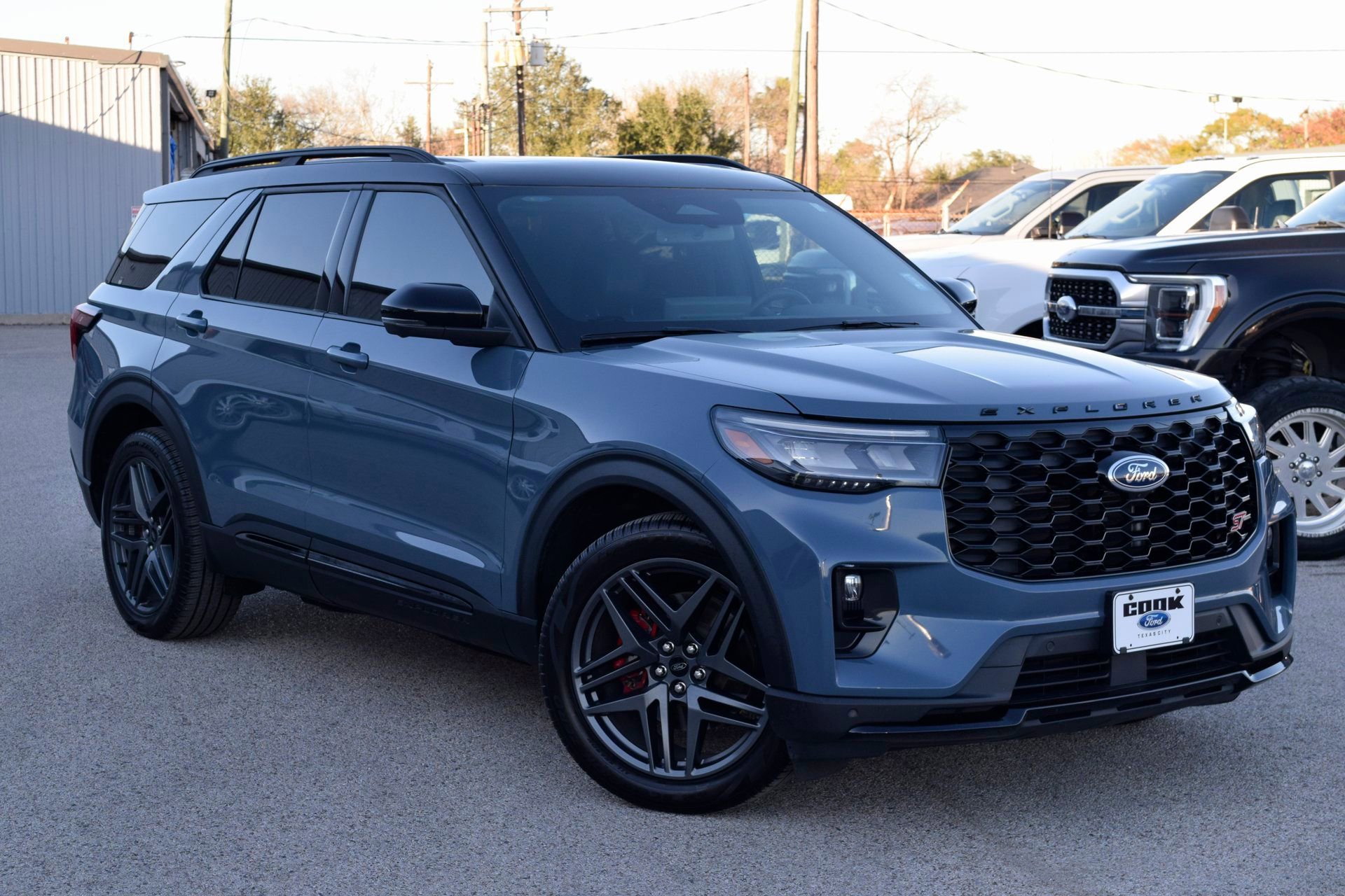 Certified 2025 Ford Explorer ST image 7