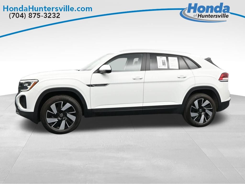 Used 2025 Volkswagen Atlas Cross Sport SE FWD image 5