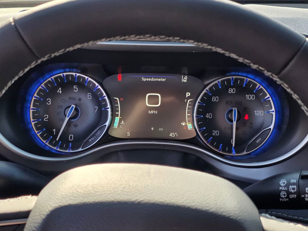 New 2026 Chrysler Pacifica Select image 18