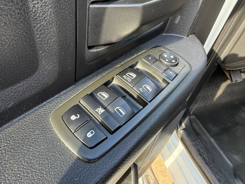 Used 2013 RAM 2500 Tradesman w/ Chrome Appearance Group AWD/4WD image 23