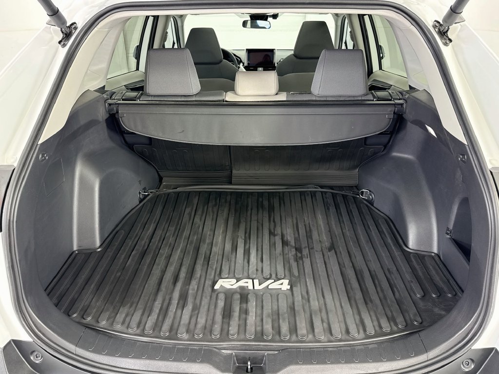 Used 2025 Toyota RAV4 XLE w/ Convenience Package AWD/4WD image 26