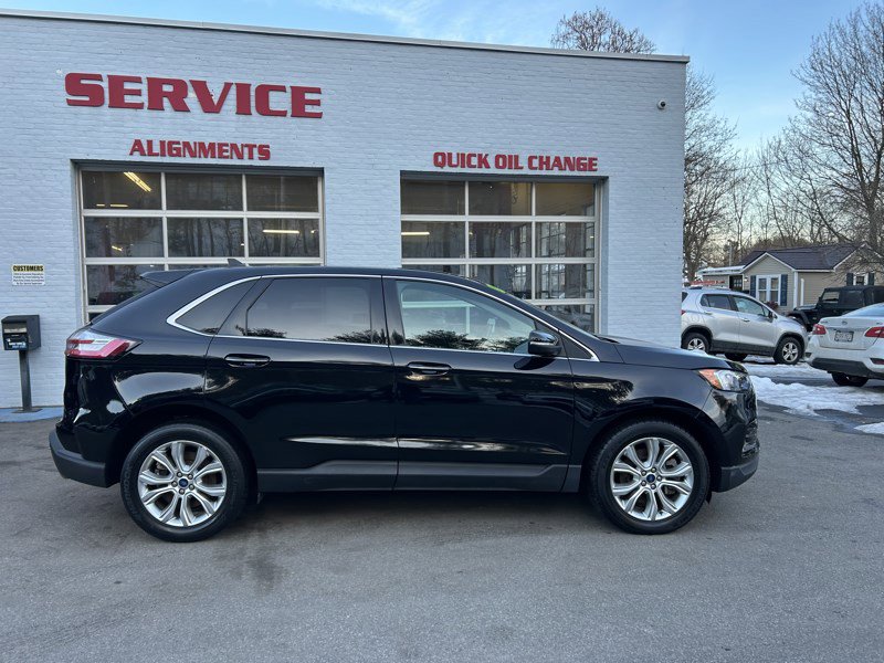 Used 2022 Ford Edge Titanium image 8