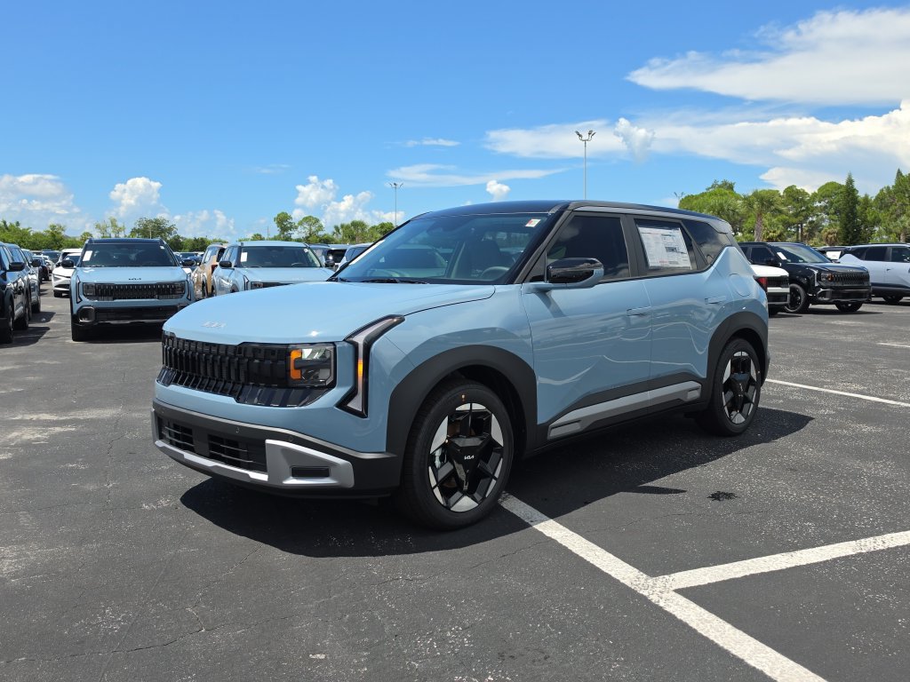 New 2027 Kia Seltos S FWD image 4