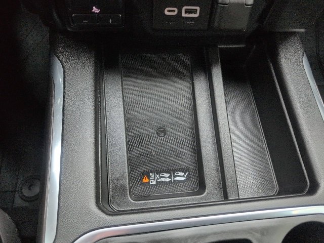 Used 2020 Chevrolet Silverado 1500 LTZ w/ LTZ Convenience Package image 33