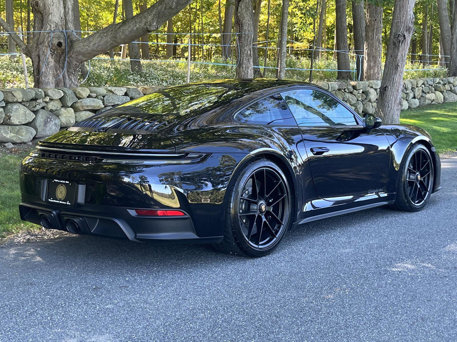 Used 2025 Porsche 911 Carrera 4 GTS image 28