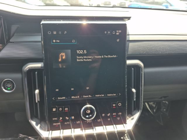 Certified 2026 GMC Acadia AT4 w/ Luxury Package AWD/4WD image 15
