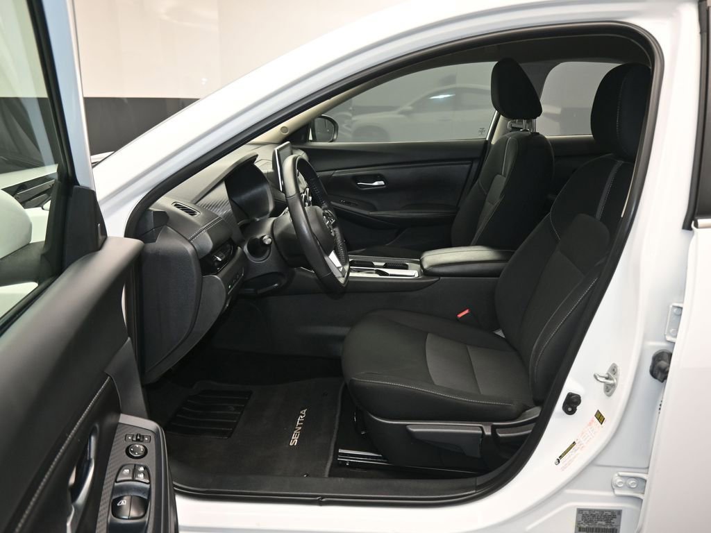 Used 2023 Nissan Sentra SV FWD image 11