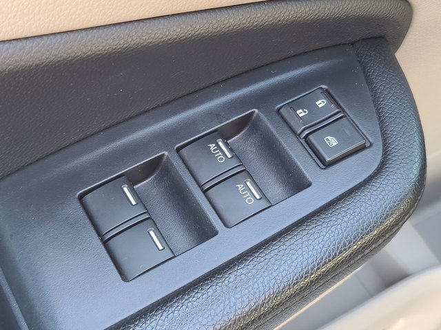 Used 2020 Honda Pilot EX image 11