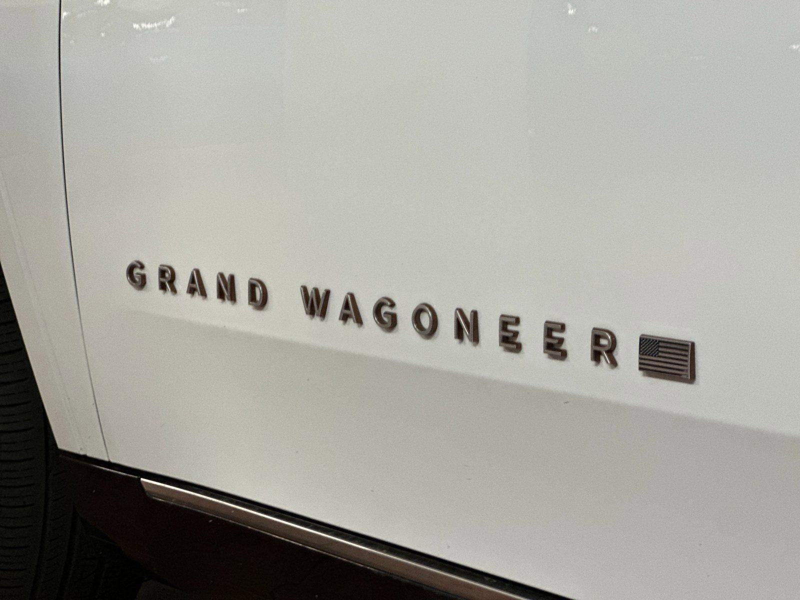 Certified 2023 Jeep Grand Wagoneer Series III AWD/4WD image 27