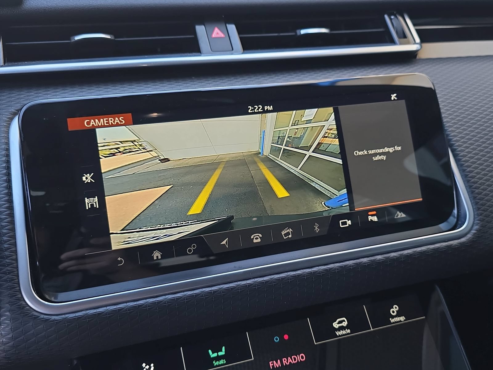 Used 2020 Land Rover Range Rover Velar R-Dynamic S AWD/4WD image 25